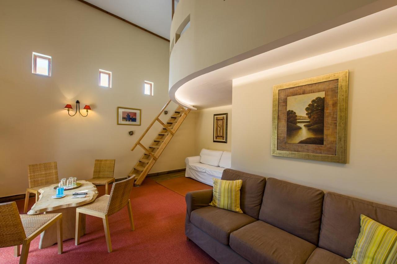 Rocabella Hellinikon Country Hotel Exterior photo